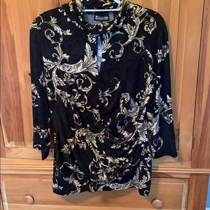 Keys hole dress shirt